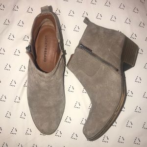 Women’s Lucky brand Suede Betwixt booties. SX 9 M
